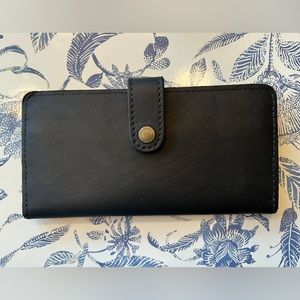 Portland Leather bifold wallet